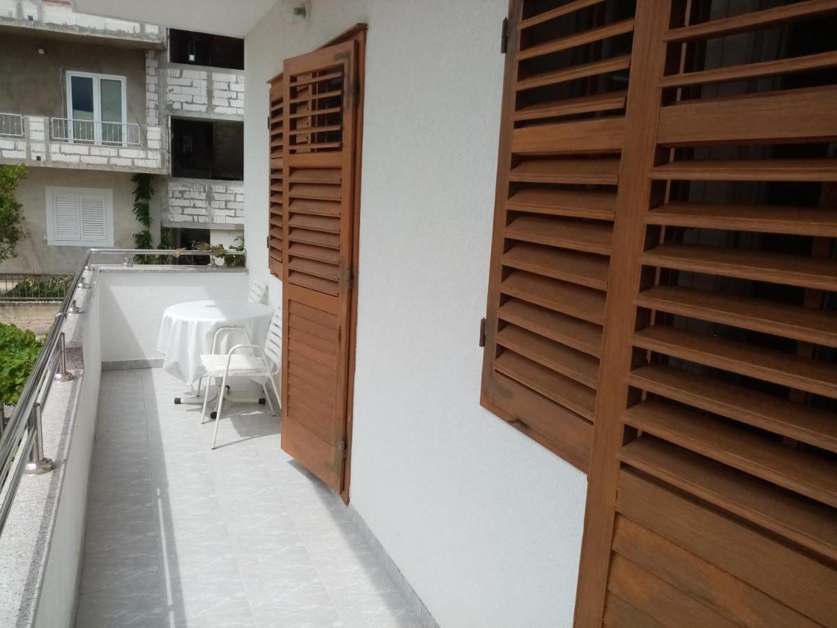 Apartments Iva Baška Voda Zewnętrze zdjęcie