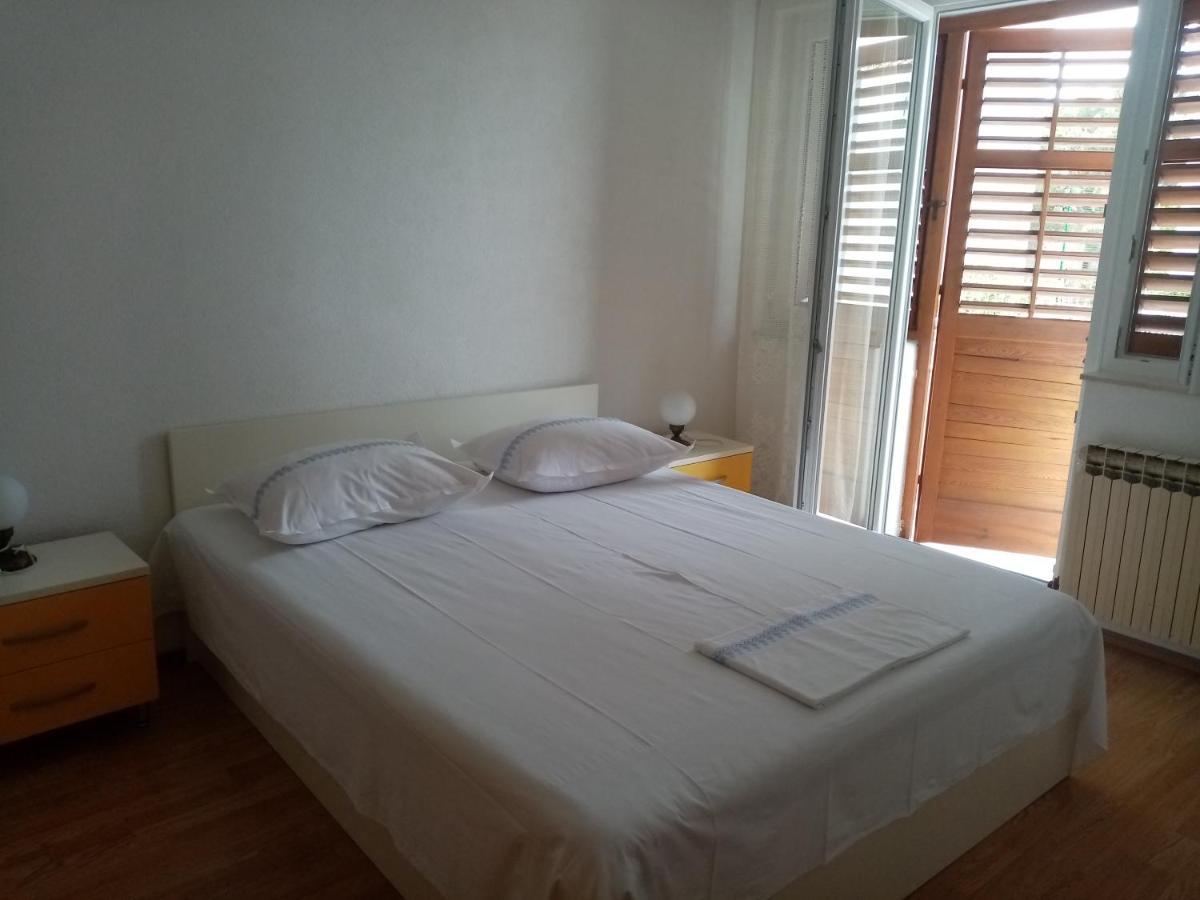 Apartments Iva Baška Voda Zewnętrze zdjęcie