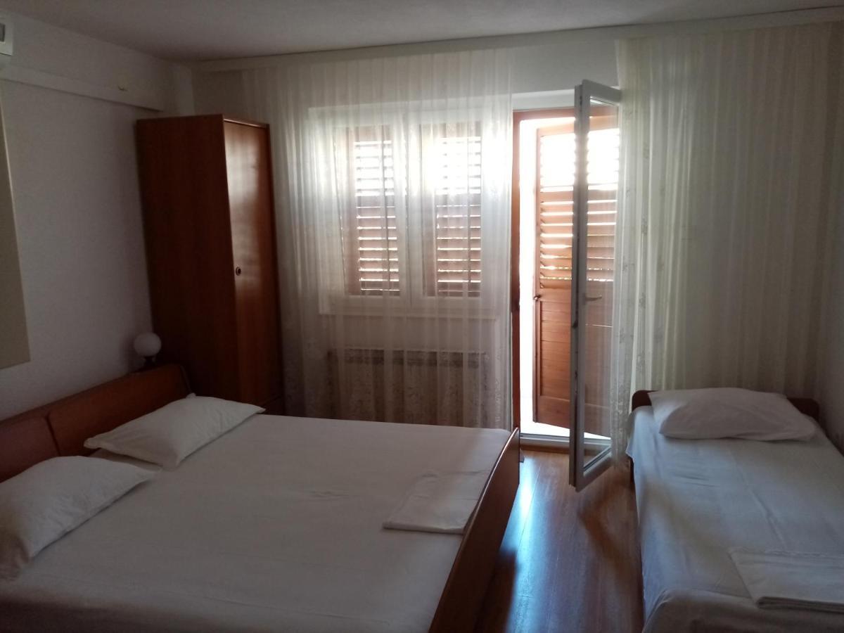Apartments Iva Baška Voda Zewnętrze zdjęcie